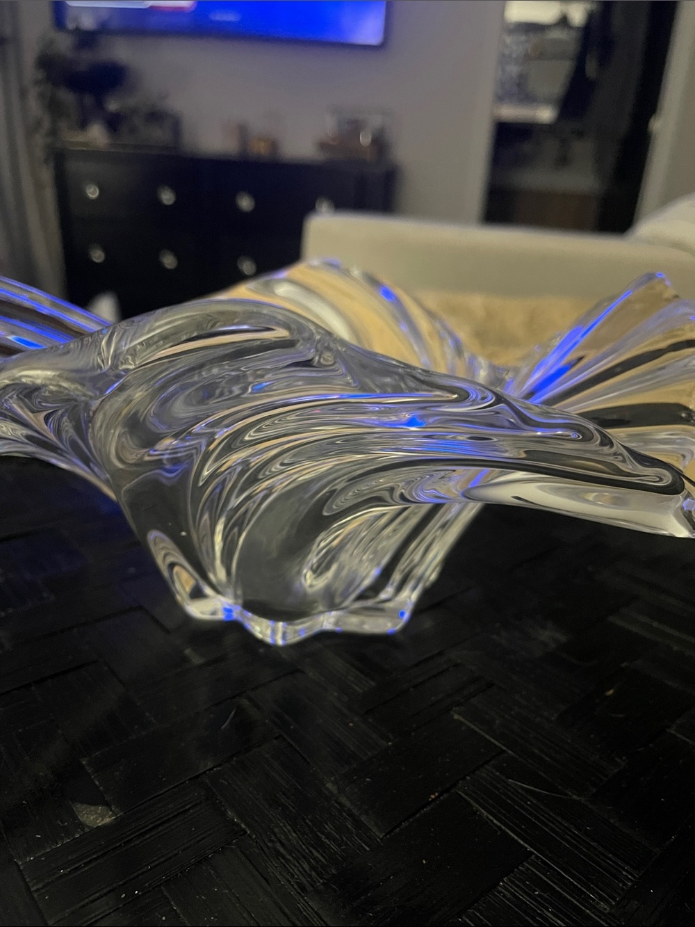 Molded glass heavy bowl